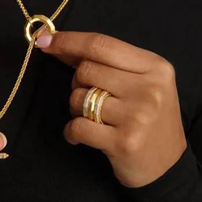 Bague Hexagonale Élégante en Cuivre Plaquée Or Sertie de Zircone Cubique Pour Femmes et Hommes Occasions Spéciales