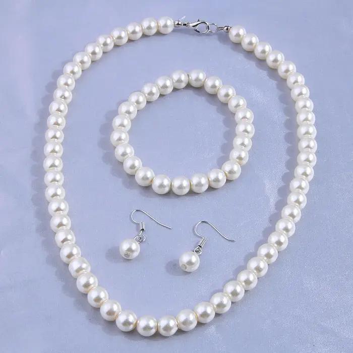 Ensemble de bijoux en fausse perle, collier perlé élégant, bracelet et boucles d'oreilles, idéal pou