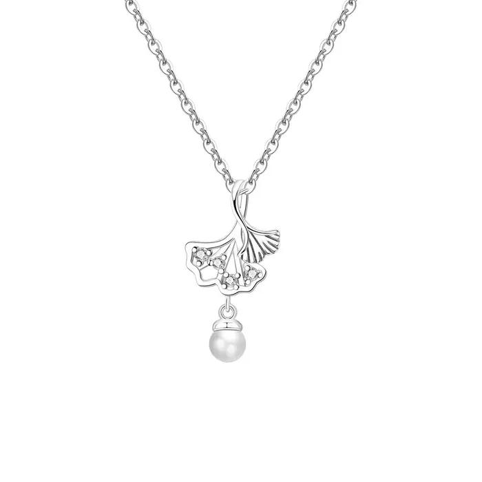 Collier original en argent plaqué avec zircone colorée en forme de feuille de Ginkgo pour femmes occasions spéciales cadeau anniversaire amitié amour