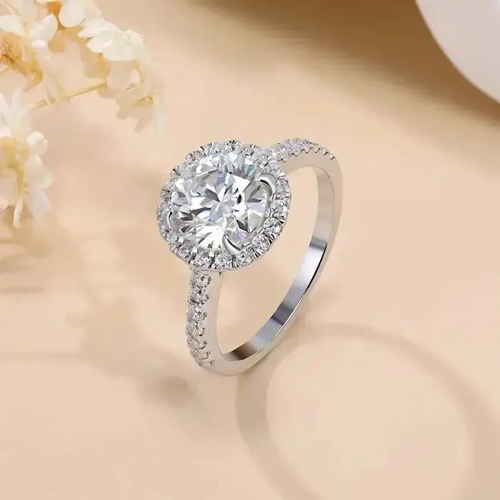 Bague de fiançailles Solitaire Halo Moissanite 1ct pour femmes
