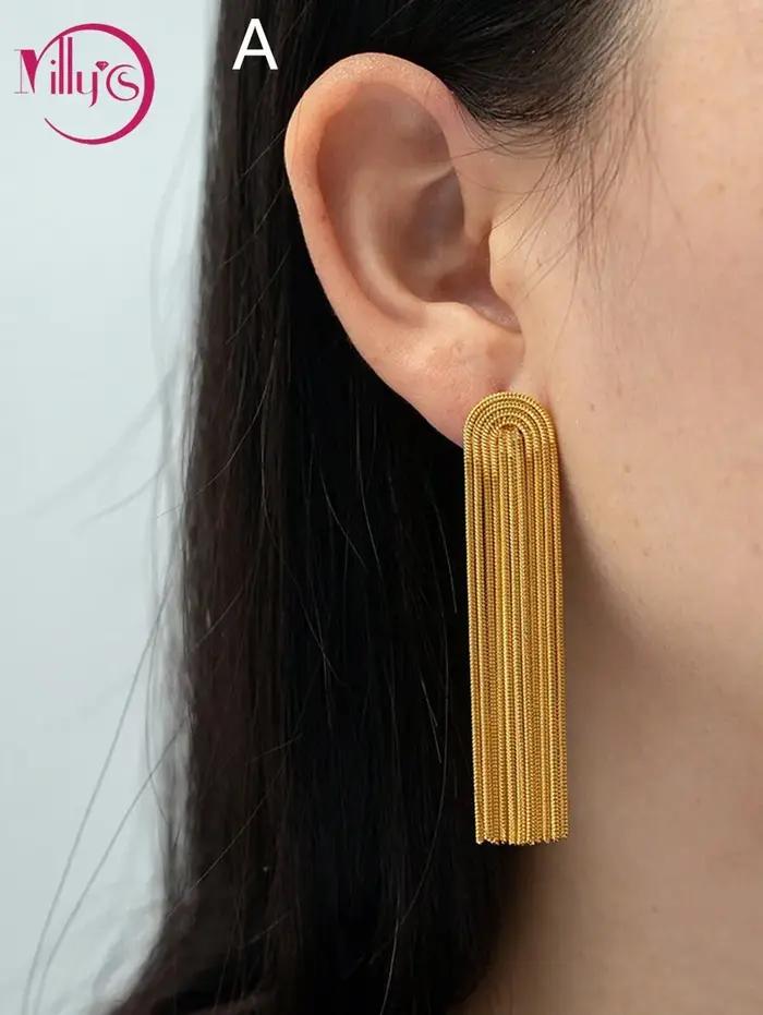 Boucles d'oreilles longues élégantes à pompons dorées en acier inoxydable pour femmes occasions spéciales cadeau amies