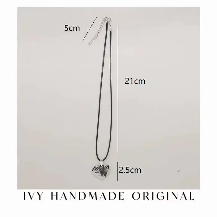 Collier Pendentif Cœur Acrylique NANA Accessoires en Résine Personnalisés pour Femmes Occasions Spéciales Anime Breloques Cadeaux Filles Amis