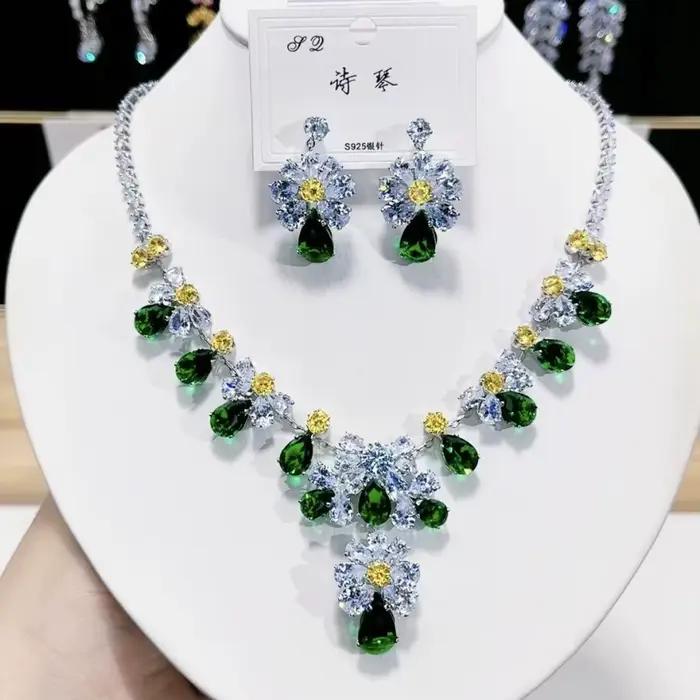 Ensemble de boucles d'oreilles et collier à fleurs vertes en Zircon pour femmes, 2025