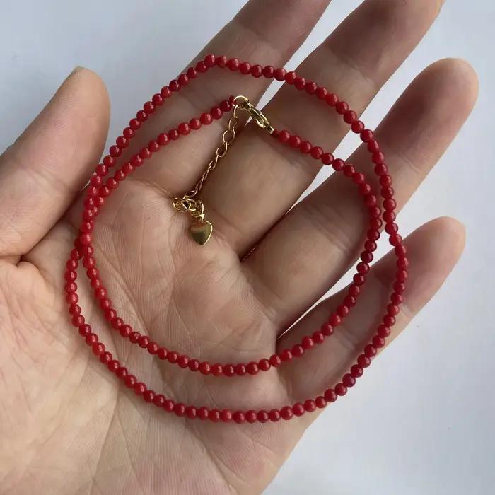 Collier ras du cou en perles de corail rondes rouges pour femmes