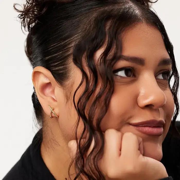Boucles d'oreilles en or pour femmes à la mode
