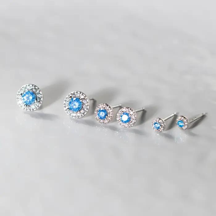Boucles d'oreilles La Monada sterling 925 en zircone cubique bleue pour femmes occasions spéciales anniversaire elegance subtile
