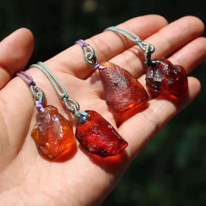 Unité une pièce naturel ambre brut cristal pierres précieuses collier pendentif pour bijoux cadeau