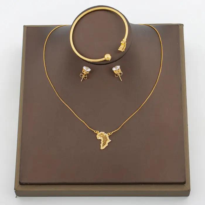 Ensemble de bijoux en or plaqué pour femmes, collier et boucles d'oreilles géométriques, idéal pour mariages et cérémonies de fiançailles