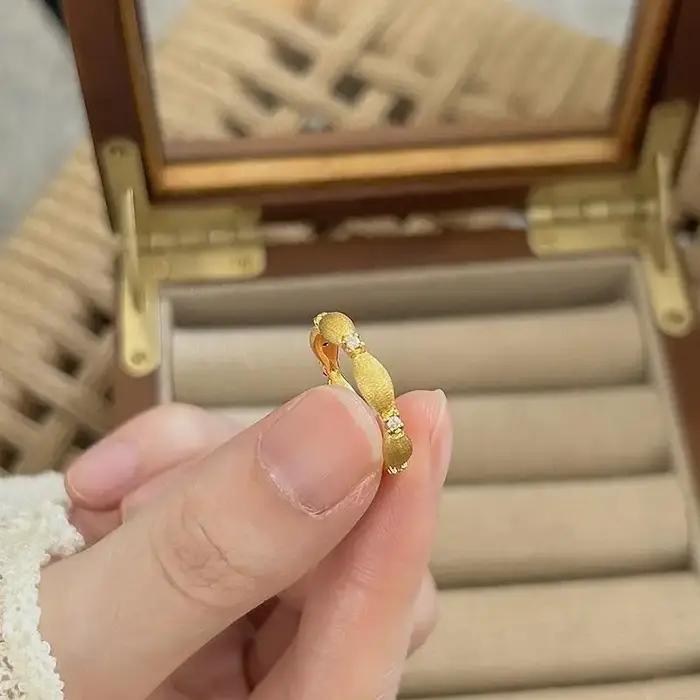 Classiques nouveau en diamant grain de riz brossé bague anneaux pour femmes léger luxe charme ouvert anneau fête de mariage bijoux fins