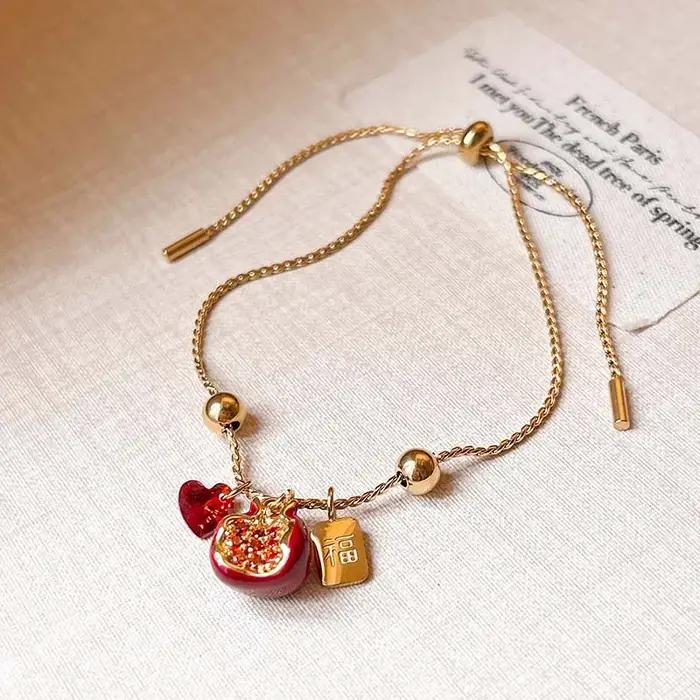 Bracelet pendentif grenade rouge vintage en cristal exquis réglable pour femmes et filles occasions spéciales bijoux de qualité