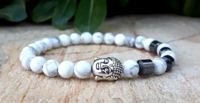Bracelet Bouddha Mala en Argent avec Hématite et Howlite pour Hommes, Bijou Spirituel et de Méditation, Bracelet de Perles Classique pour Occasions Spéciales