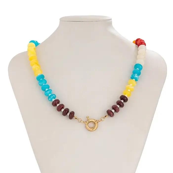 Collier ras du cou vintage bohème multicolore en acrylique pour femmes occasions spéciales style unique fantaisie fantaisiste décoration décontractée
