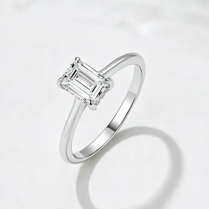 Bague en argent sterling 925 plaqué or 14 carats avec zircon cubique taille baguette pour mariage