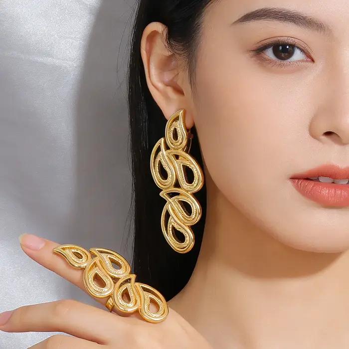 Ensemble de bijoux boucles d'oreilles et bague couleur or pour filles