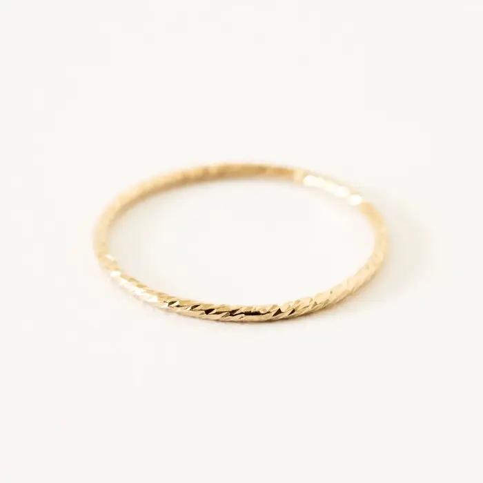 Bagues empilables essentielles en or 14K pour femmes