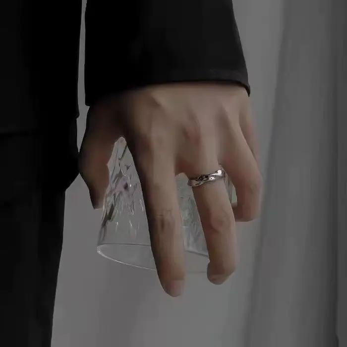 Mobius – bague ondulée en alliage de couleur argent, anneau ouvert pour femmes et hommes, bijoux rétro simples, accessoires tendance