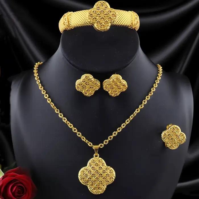 Dubaï plaqué or boucles d'oreilles collier bracelet bague ensembles pour femmes inde luxe fleur form
