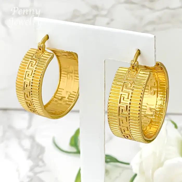 Ensemble de bijoux plaqués or 18 carats collier et boucles d'oreilles élégants pour mariage et occasions spéciales