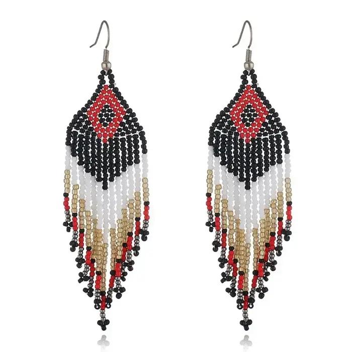 Boucles d'oreilles à franges style bohémien, tissage de diamants, perles à la main, couleur assortie