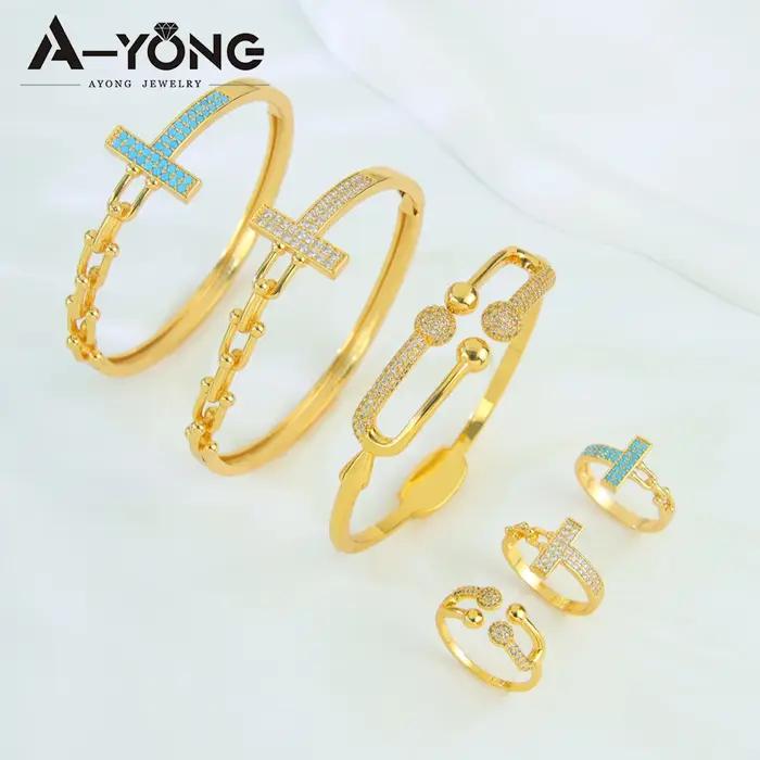 Ensemble de bijoux brésiliens en zircone plaqué or 21 carats