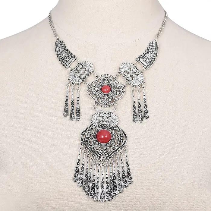 Collier ras du cou bohème vintage avec pendentif géométrique pour femmes occasions spéciales partys cadeaux anniversaires
