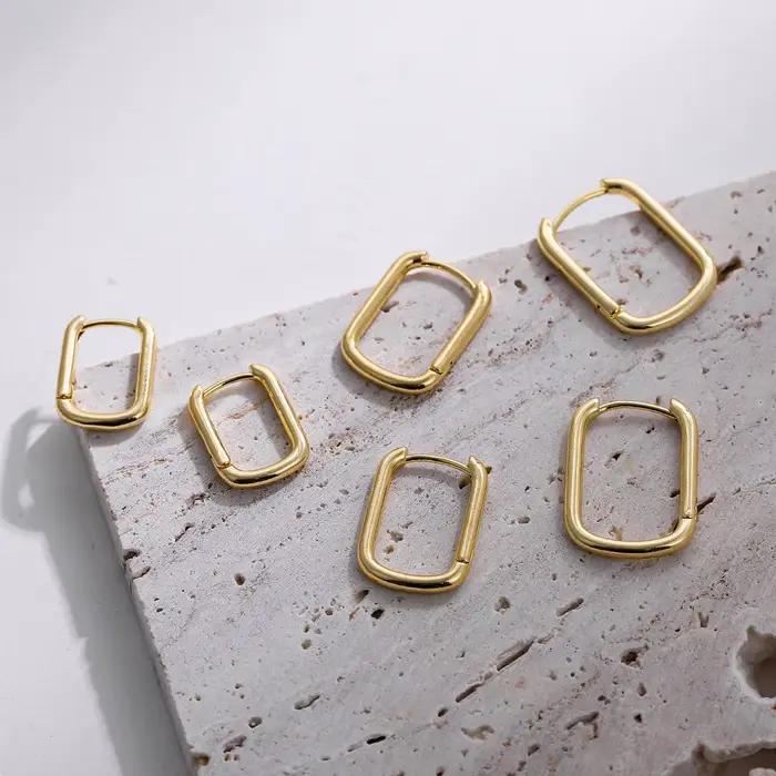 Boucles d'oreilles créoles carrées géométriques en métal couleur or pour femme