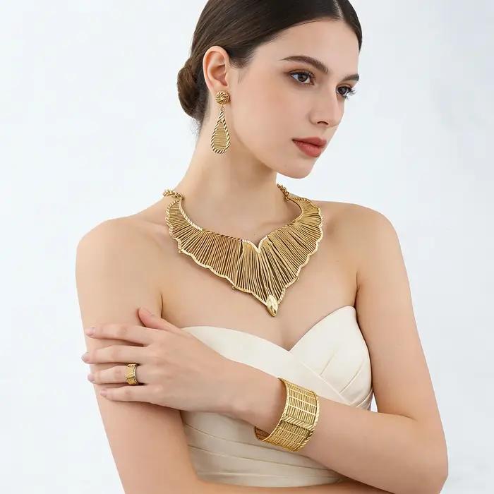 Parure de bijoux plaqué or 24 carats italien