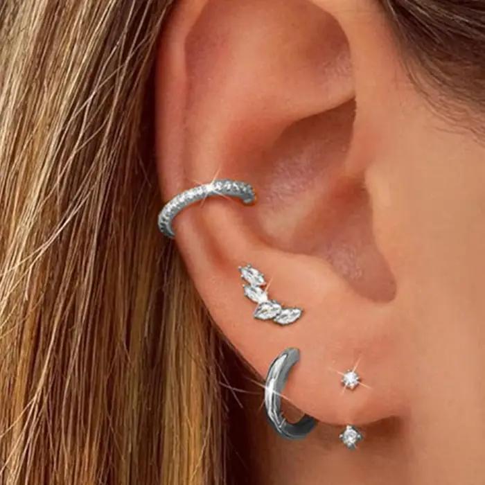Ensemble de boucles d'oreilles Huggie en cristal pour femmes, 4 pièces, mode Cartilage, Piercing, Helix, bijoux en vrac, Lobe brillant, Lots de boucles d'oreilles