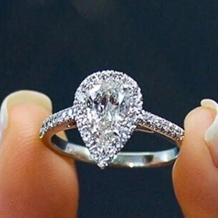 Huitan – bagues de luxe en cristal goutte d'eau CZ, bague de fiançailles pour femme, cadeau de mariage, d'anniversaire, de fête, bijoux à la mode