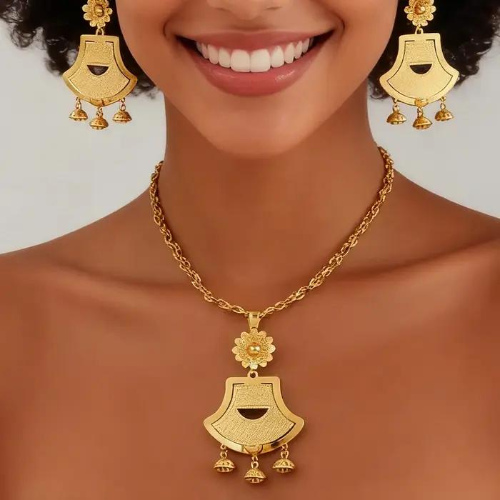 Bijoux en acier inoxydable plaqué or 18 carats