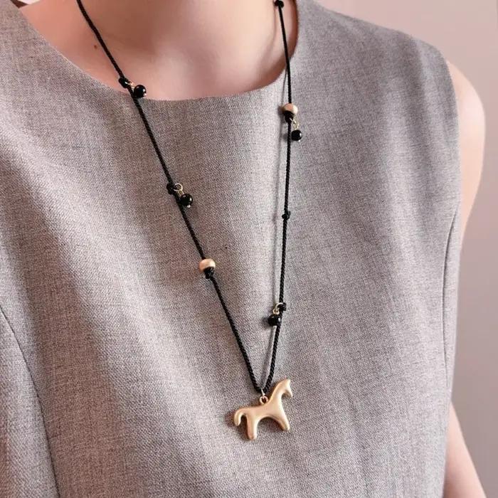 Colliers pendentifs Minar avec perles multicolores en forme de cheval de dessin animé