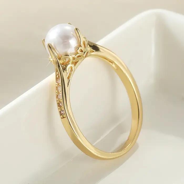 Bague dorée élégante de style bohème avec imitation de perles pour femmes