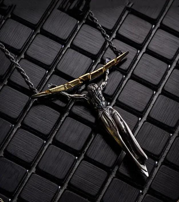 Collier Eternal Queen Mallika