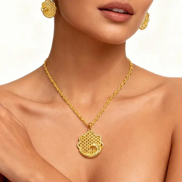 Ensemble de bijoux en or 24 carats plaqué pour femmes occasions spéciales collier et boucles d'oreilles haut de gamme