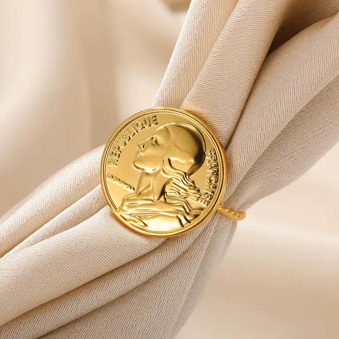 Bague en acier inoxydable couleur or avec portrait de Mariana, ajustable, élégante et romantique, idéale pour les occasions spéciales, cadeau pour femmes et hommes