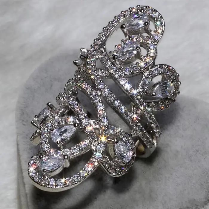 Bague longue ligne remplie d'or blanc pour femme