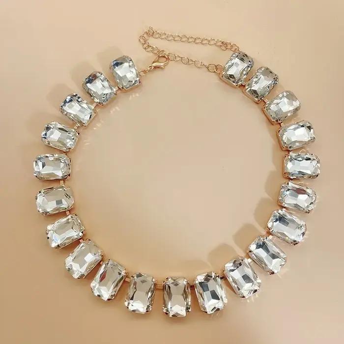 Collier classique de luxe en cristal rose bleu brillant pour femmes, carré réglable, grande chaîne d