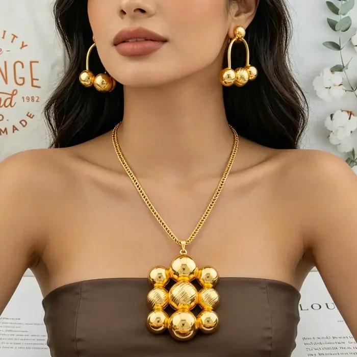 Ensemble de Bijoux de Luxe en Or avec Neuf Perles