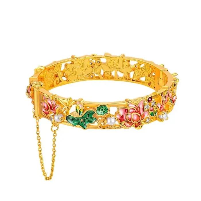 Bracelet en or AU750, design orchidée en émail antique