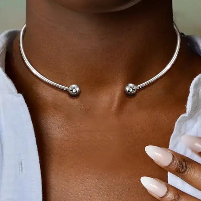 Colliers Simplicity en acier inoxydable brillant pour femmes et hommes, colliers géométriques ajustables à ouverture, bijoux cadeaux