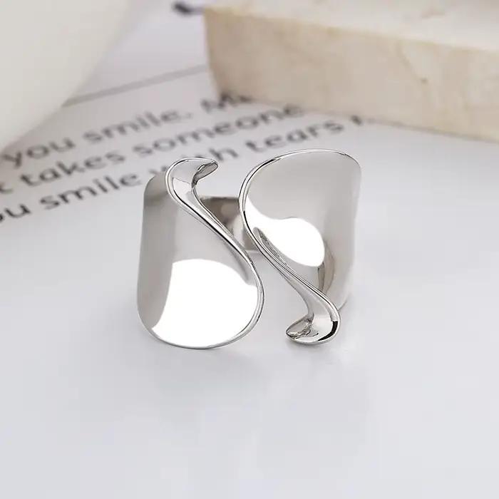 Bague en argent Sterling 925 sertie de zirconium blanc élégante pour femmes occasions spéciales cadeau pour anniversaire mariage et plus