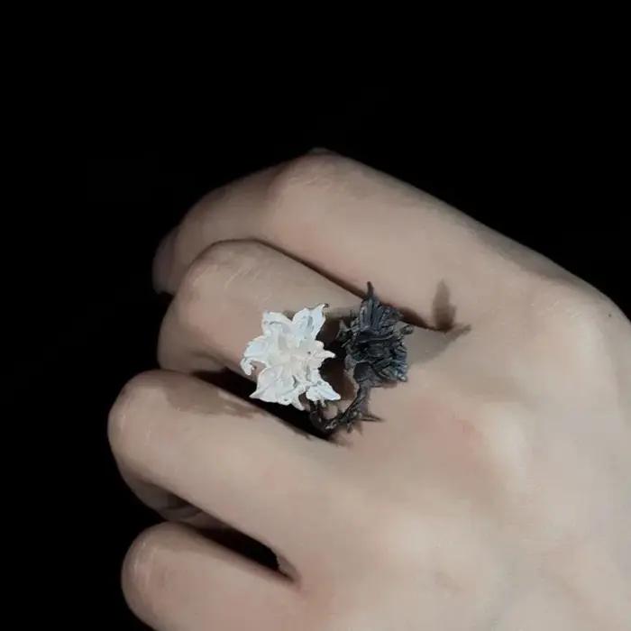 Bague Mandala Exquise Noir Blanc Bijou Unique Personnalité Accessoire Mode Occasions Spéciales Femme