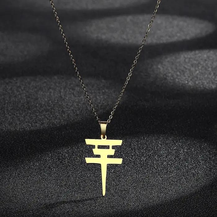 Pendentif en acier inoxydable et titane doré avec design géométrique pour femmes et occasions spéciales comme mariages et anniversaires