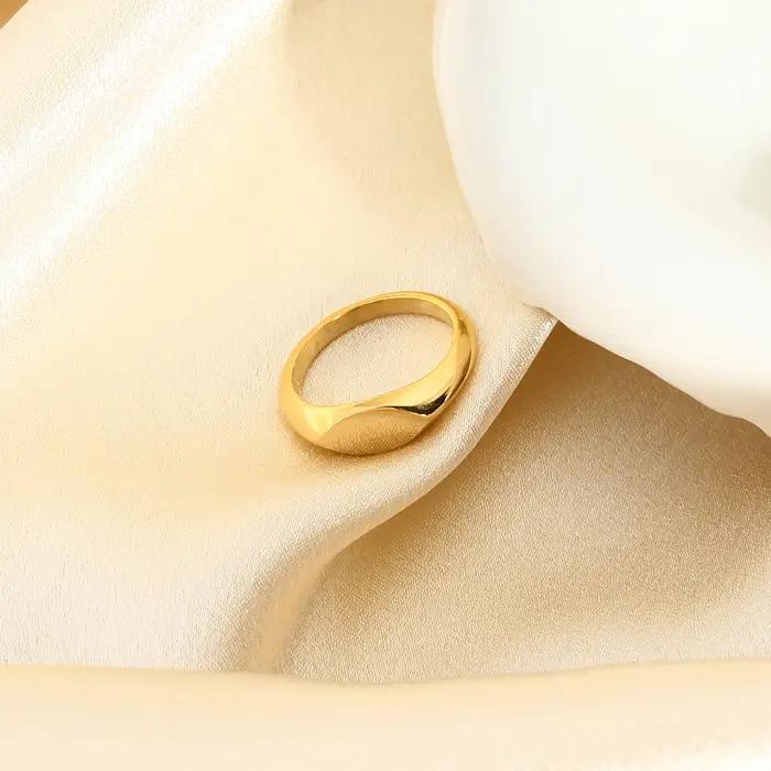 Nouveaux anneaux chevalets en acier inoxydable pour femmes Grils PVD plaqué or 18 carats anneau empilable géométrique métallique cadeau bijoux sans ternissement