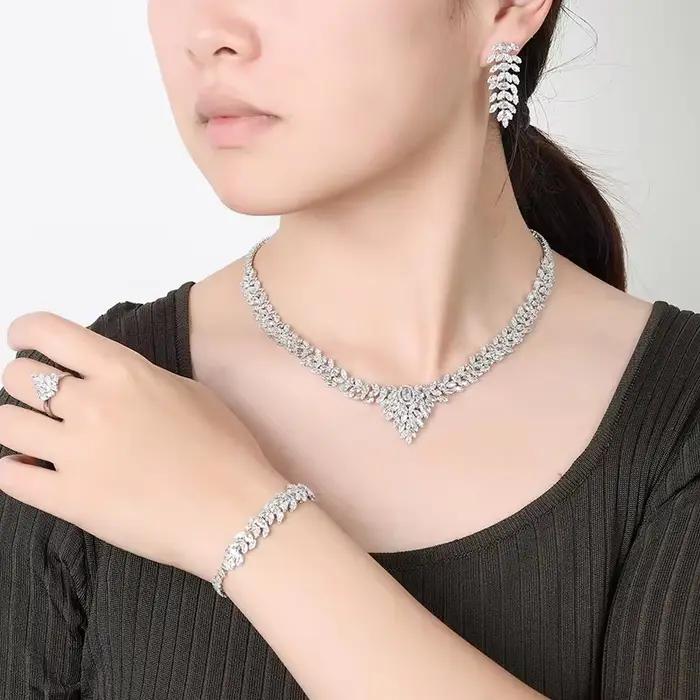 Ensemble de bijoux HADIYANA