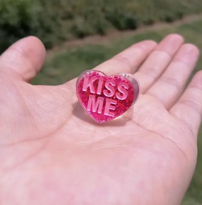 FishSheep – bagues coréennes transparentes en acrylique à paillettes pour femmes, bijoux de fête en résine transparente colorée avec lettres en forme de cœur