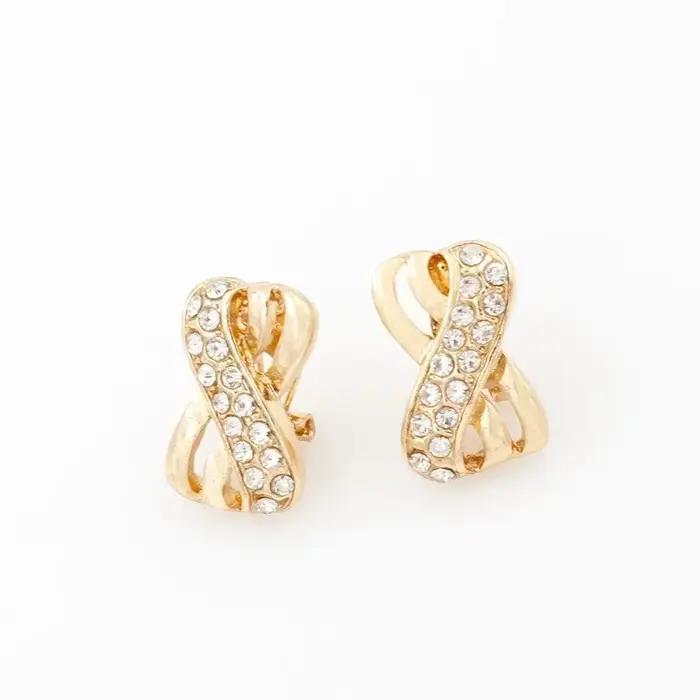 Ensemble de bijoux plaqués or 18 carats