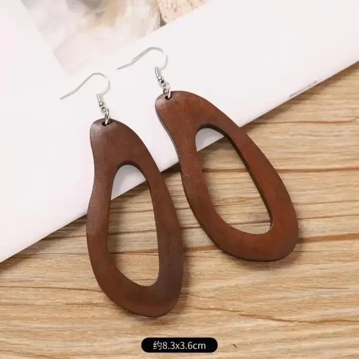 Boucles d'oreilles en bois classiques pour les femmes géométriques longues parfaites pour ajouter une touche vintage aux P9yf