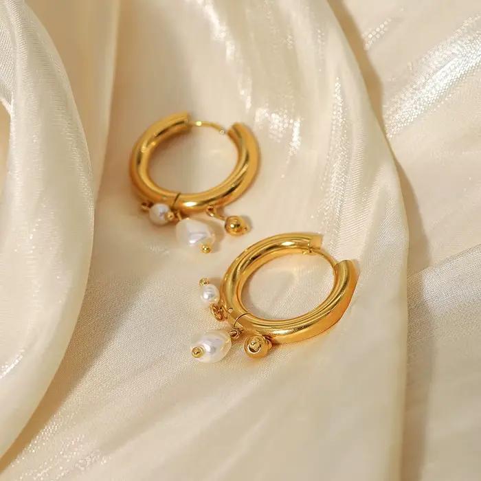 YACHAN Baroque Pearl acier inoxydable Hoop boucles d'oreilles pour femmes chic huggie boucles d'oreilles 18k plaqué or jaune bijoux