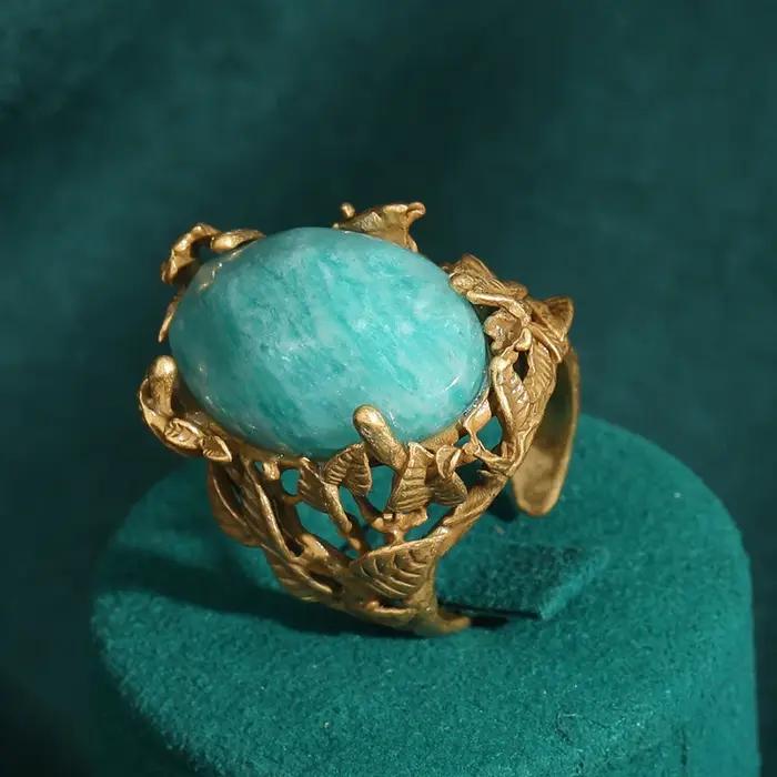 Bague émeraude vintage Nature Art | Plaqué or 18 carats et cuivre | Artisanat de réglage de la lunette